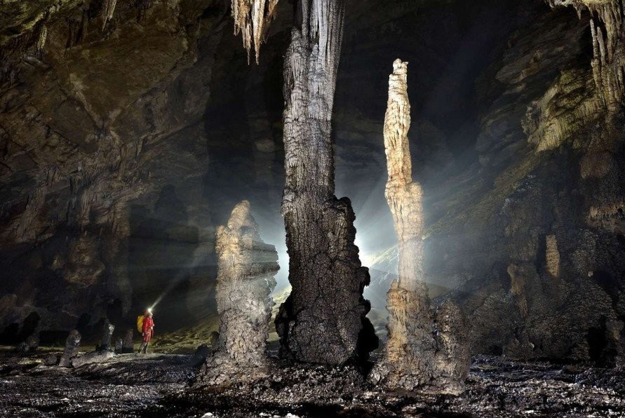 美国探险队在重庆发现隐世洞穴