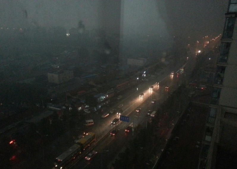 《龙拓视野》大暴雨下的北京